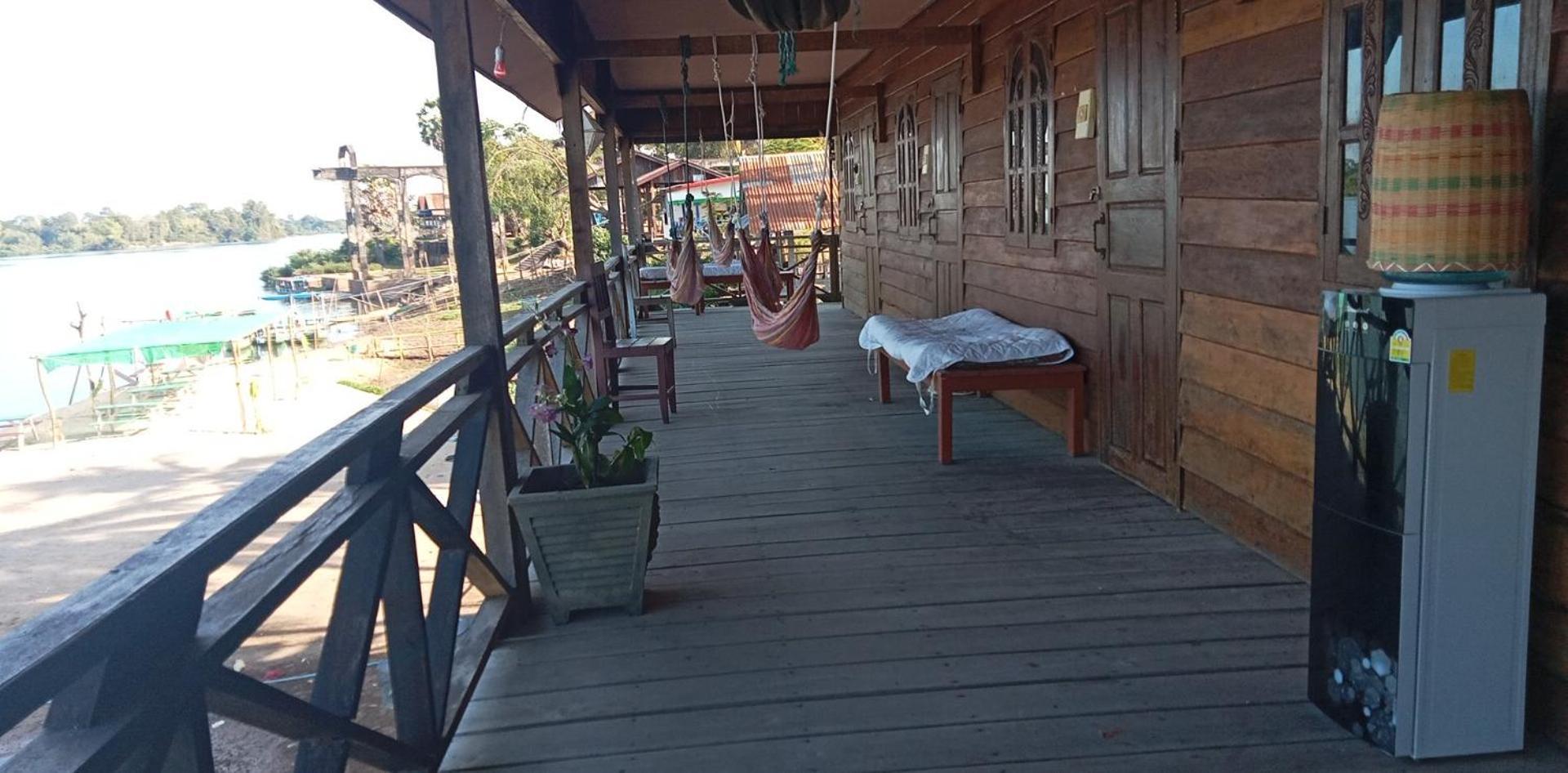 Champa Guesthouse Muangkhong Kültér fotó
