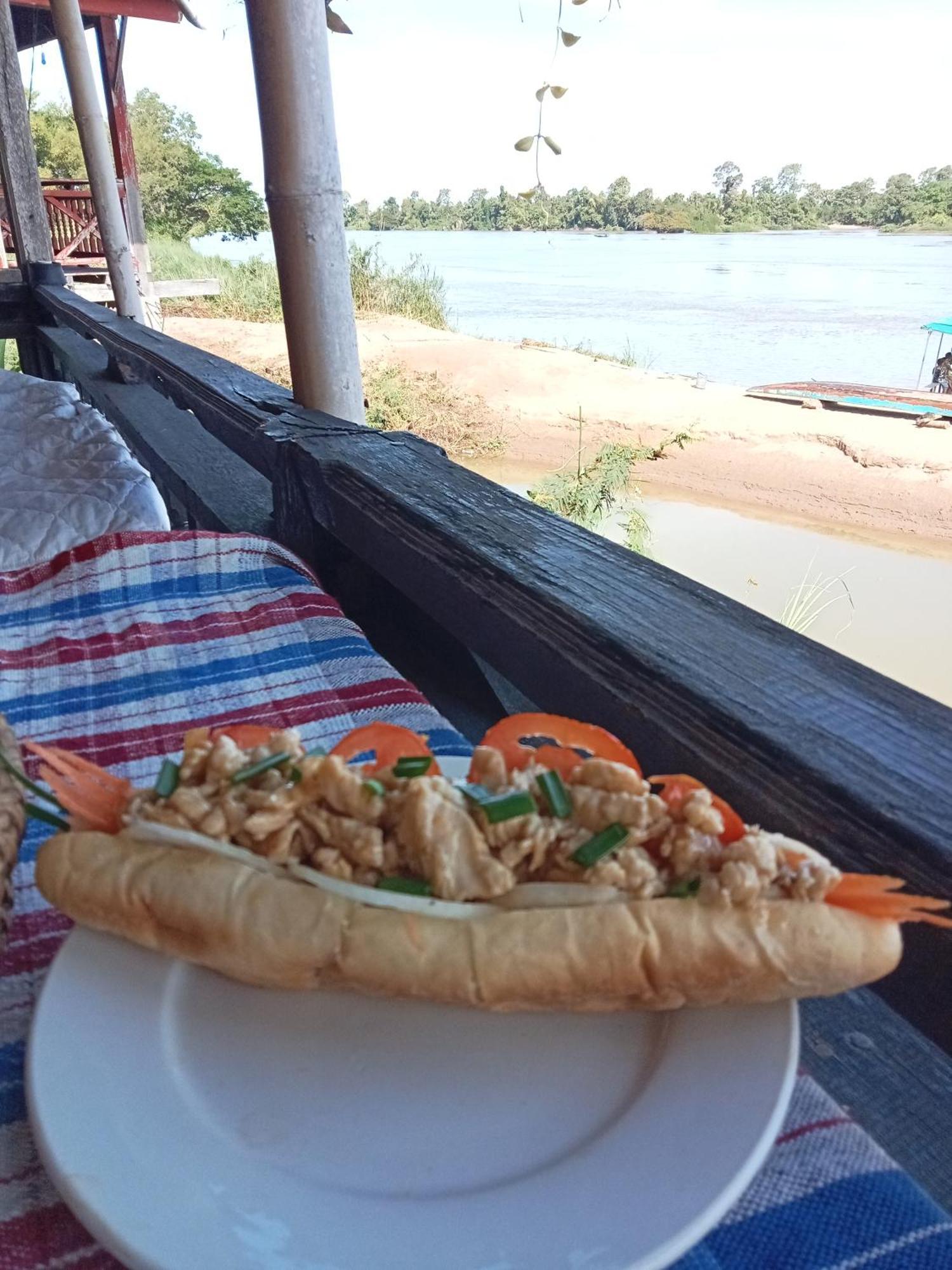Champa Guesthouse Muangkhong Kültér fotó