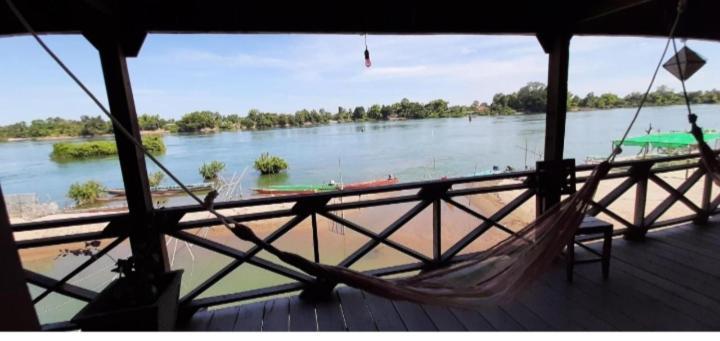 Champa Guesthouse Muangkhong Kültér fotó